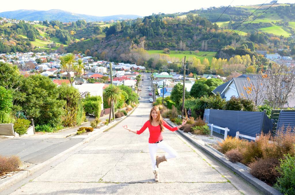 Sleep On The Steepest Street In The World! Bed and Breakfast Dunedin Buitenkant foto